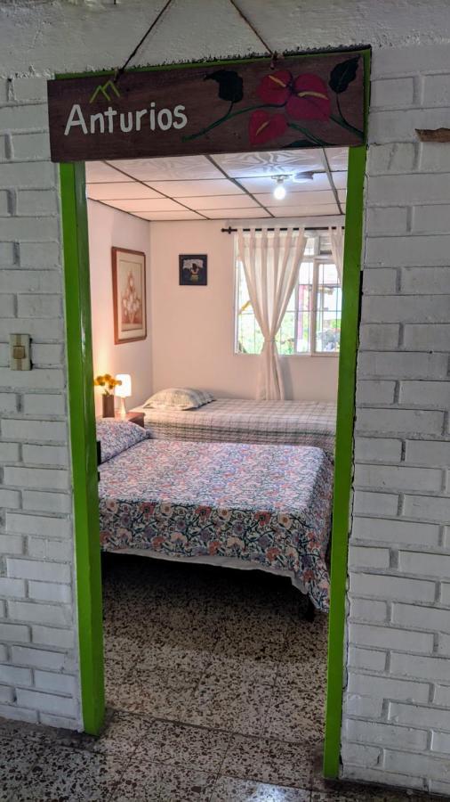 La Acuarela, Posada De La Monita Pereira Extérieur photo