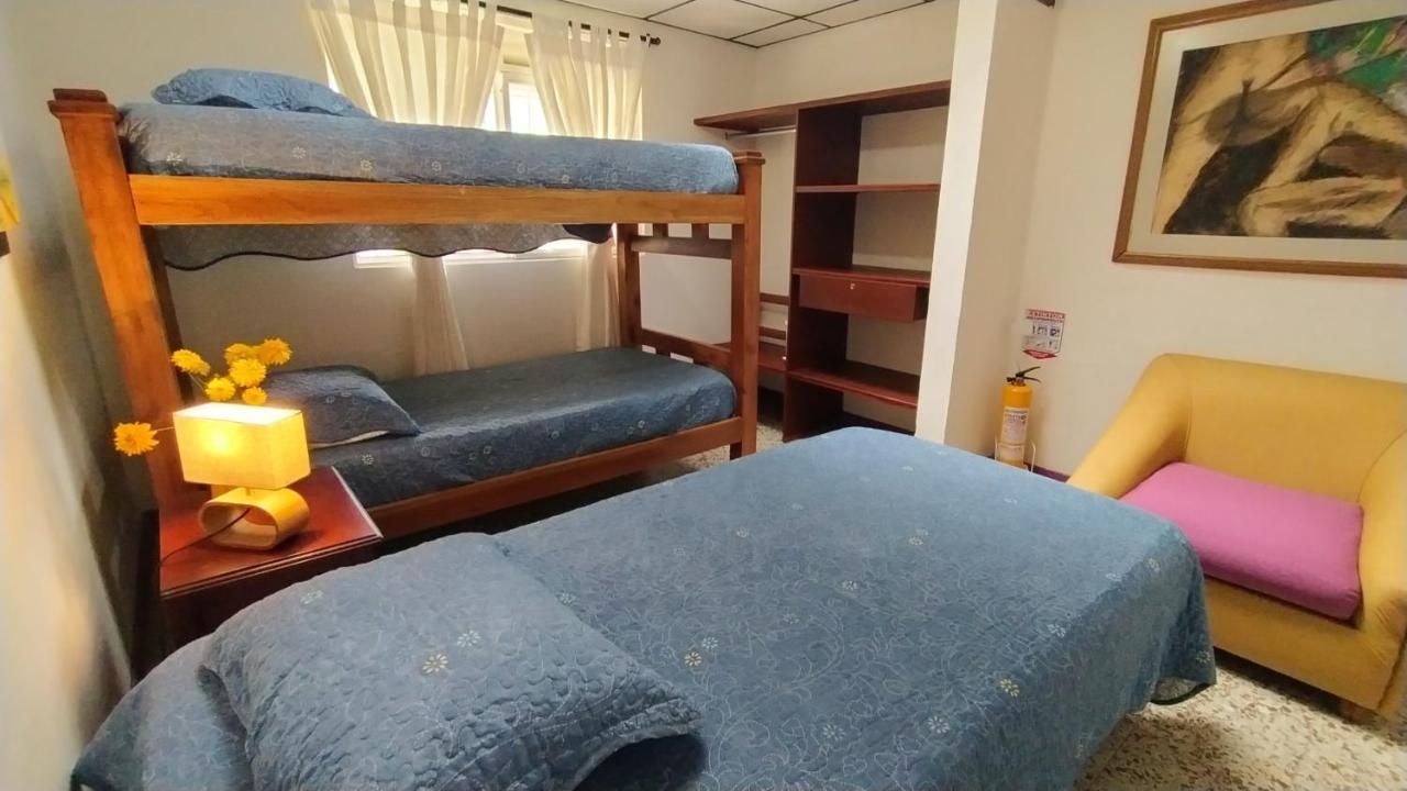 La Acuarela, Posada De La Monita Pereira Extérieur photo