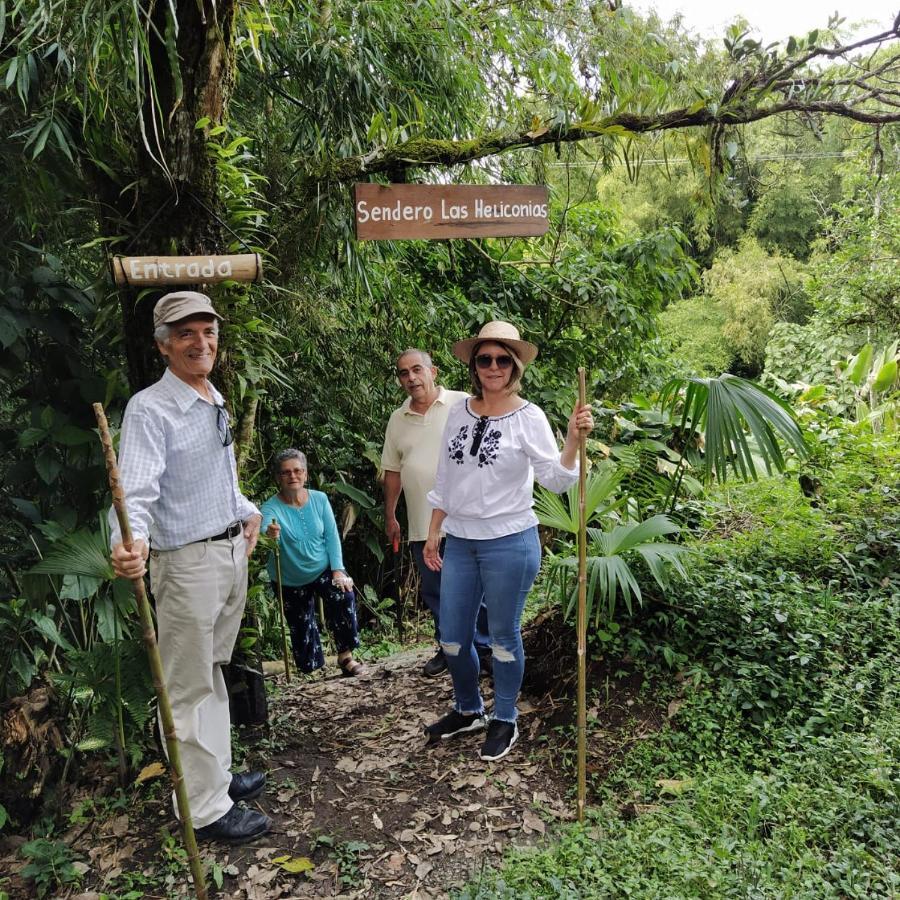 La Acuarela, Posada De La Monita Pereira Extérieur photo