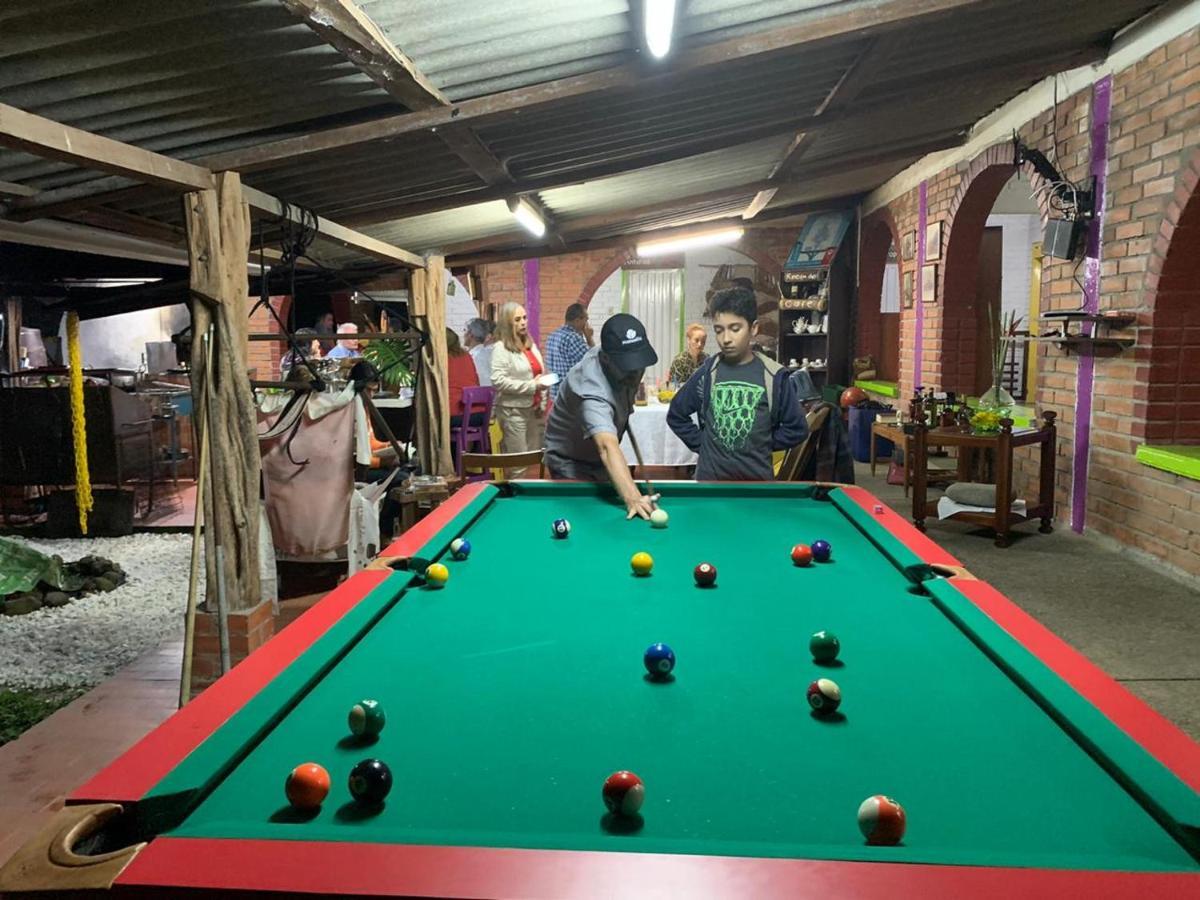 La Acuarela, Posada De La Monita Pereira Extérieur photo
